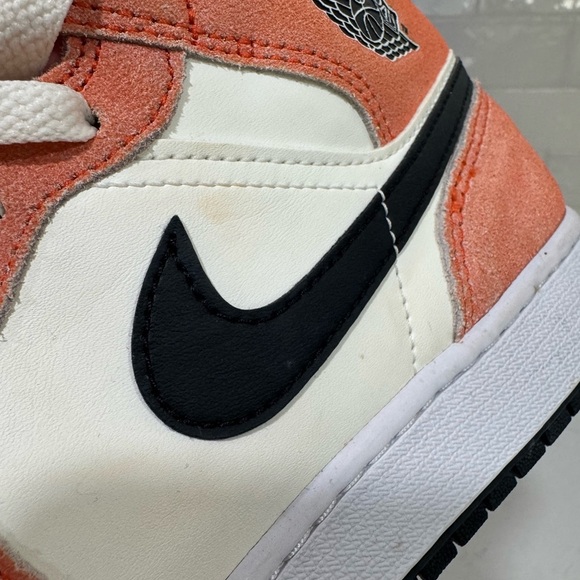 Nike Air Jordan - Picture 3 of 7